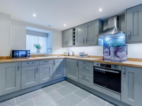 Willow Cottage At Naze Farm-Uk32760